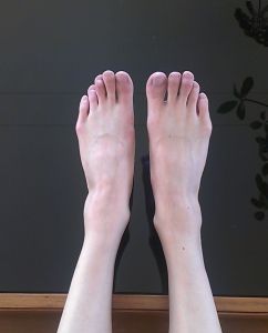 feet32-1